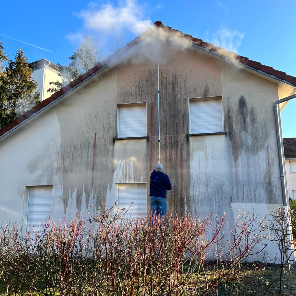 Nettoyage et traitement de façade pour Epinal Habitat (88)