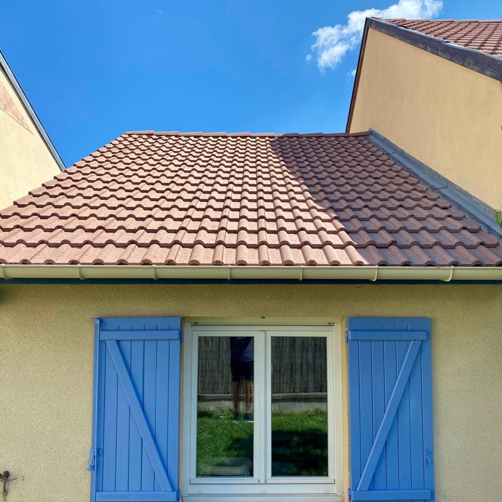 Démoussage de toiture en tuile béton à Saulxures-les-Nancy (54)